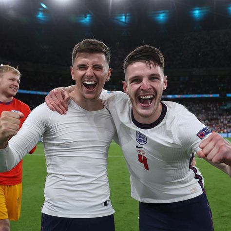 Deccers (@declanrice) • Instagram photos and videos England Football Players, England Team, Declan Rice, England Football Team, Mason Mount, مانشستر سيتي, England Football, Future Boyfriend, Soccer Players