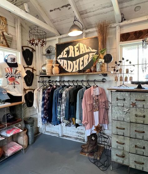 Western Chic Boutique Decor, Thrift Store Boutique Ideas, Country Boutique Ideas, In Home Boutique Setup, Vintage Clothing Booth Display Ideas, Small Business Store Front Ideas, Western Boutique Ideas, Western Boutique Names, Rustic Boutique Ideas