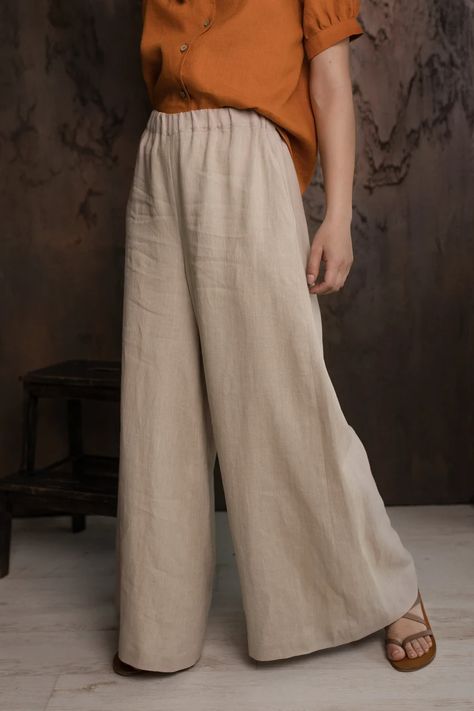 Standard Outfit For Women, Cream Palazzo Pants Outfit, Wide Leg Pants Linen, Wide Legged Linen Pants Outfit, Flowy Linen Pants Outfit, Linen Palazzo Pants Outfit, Linen Pants Design, Linen Wide Leg Pants Outfits, Linen Trousers Outfit Summer