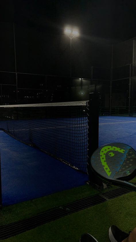 Paddel Tennis Paddles, Paddle Tennis Aesthetic, Night Tennis, Paddle Tennis, Me Highlight Cover Instagram Aesthetic, Egypt Aesthetic, Tennis Aesthetic, Night School, Tennis Life