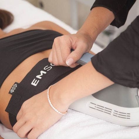 You can do 20,000 sit-ups in 30 minutes with Emsculpt Classic❣️ #FacialNearMe #GlowingSkin #SkinHealth #JoannaVargas #HappyInYourSkin Joanna Vargas, Sit Ups, Med Spa, Body Treatments, Skin Health, Glowing Skin, 30 Minutes, You Can Do, Facial