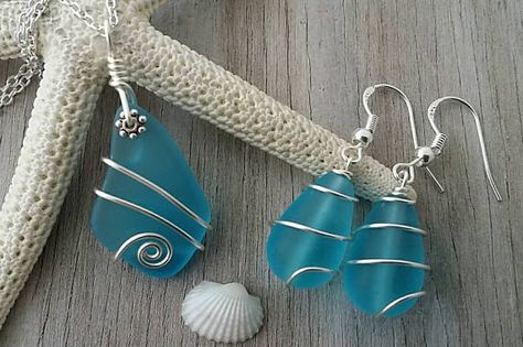 Made in Hawaii Wire wrapped blue sea glass necklace Seaglass Jewelry, Teal Earrings, Beachglass Jewelry, Beach Earrings, Glass Jewellery, Sea Glass Earrings, Blue Sea Glass, Dangly Earrings, Sea Glass Jewelry