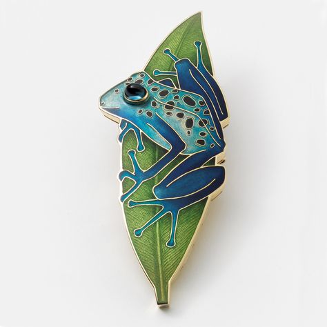 Blue dart frog brooch – Fred Rich Enamel Design Enameling Jewelry, Cloisonne Enamel Jewelry, Frog Jewelry, Cloisonne Jewelry, Online Gold Jewellery, Georgian Jewelry, Gold Jewelry Sets, Gold Jewelry Earrings, Quartz Jewelry