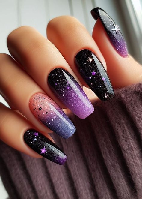 Cosmic Nail Designs, Galaxy Nail Designs, Universe Nails, Nails Galaxy, Cosmic Nails, Galaxy Nail, Galaxy Nail Art, Unghie Sfumate, Witchy Nails