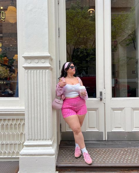 nyc for 24 hours photo dump 🎀🥯🫖🌸🍝💐 Girls Outfit Ideas, Plus Size Baddie Outfits, Date Night Fashion, Night Fashion, Moda Plus, Spring Fashion Trends, Plus Size Fashion For Women, Curvy Girl Outfits, Curvy Outfits