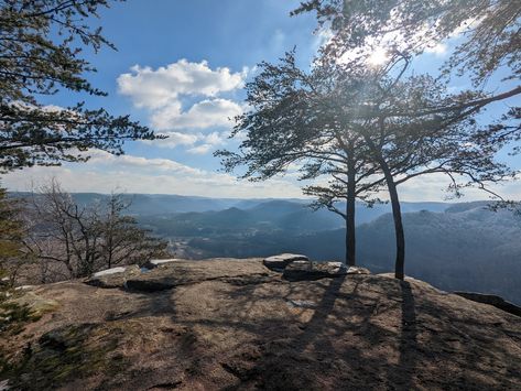 Hiking the Pinnacles in Berea, KY — No Bedtimes, No Borders: A Family Travel Blog Indian Fort, Berea College, Berea Ky, Free Climb, Mammoth Cave, Red River Gorge, Mushroom Hunting, Red River, Hiking Trails