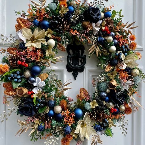 Navy And Green Christmas Decor, Orange Christmas Decor, Navy Blue Roses, Blue And Gold Christmas, Christmas Tree Colour Scheme, Gold Christmas Wreath, Large Christmas Wreath, Navy Decor, Kitchen Wreath