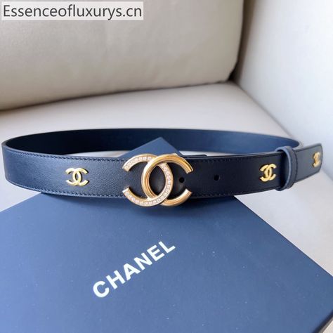 Chanel Vintage CC Logo Buckle Black Leather Belt 30MM Ladies Belts, Chanel Belt, Chanel Vintage, Black Leather Belt, Cc Logo, Vintage Chanel, Leather Belt, Belts, Black Leather