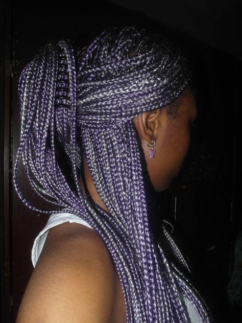 Purple And Silver Box Braids, Purple And Silver Braids, Ombre Purple Braids, Knotless Box Braids Purple, Purple Cornrows Braids, Lilac And Brown Hair, Lavender Braids For Black Women, Purple And Black Braids Hairstyles, Purple Braids Black Women