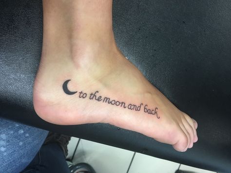 My new tattoo! "To the moon and back" tattoo! Mother daughter tattoo! Moon Child Tattoo, The Moon And Back Tattoo, Mom Son Tattoo, Moon And Back Tattoo, To The Moon And Back Tattoo, Tattoo Mother, Toe Tattoos, Father Daughter Tattoos, Daughter Tattoo