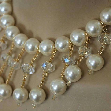 Long Earrings Wedding, Pearl Bib Necklace, Beads Craft Jewelry, Jewellery Sketches, Horn Necklace, Homemade Jewelry, Necklace Pearl, Bridal Jewellery, Shipping Orders