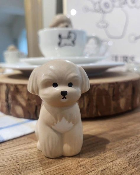 Clay Dog, Clay Inspo, Art Toys Design, Clay Works, Clay Diy Projects, Diffuser Necklace, Cute Clay, Clay Figures, Tattoo Design Drawings