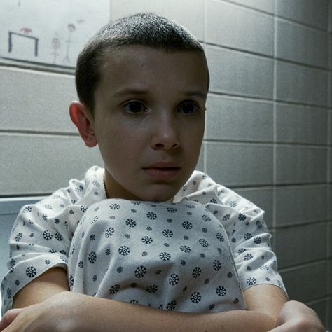 [stranger things /s1] #eleven #strangerthings El Stranger Things, Euphoria 2, 11 Stranger Things, Duffer Brothers, Stranger Things 2, Tv Horror, Bobby Brown Stranger Things, Stranger Things Characters, Eleven Stranger Things