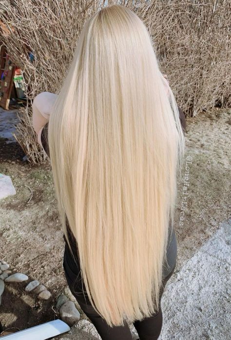 Long Thick Blonde Hair, Creamy Blonde Hair, Thick Blonde Hair, Long Platinum Blonde, Perfect Blonde Hair, Wigs Blonde, Warm Scarves, White Hair Color, White Blonde Hair