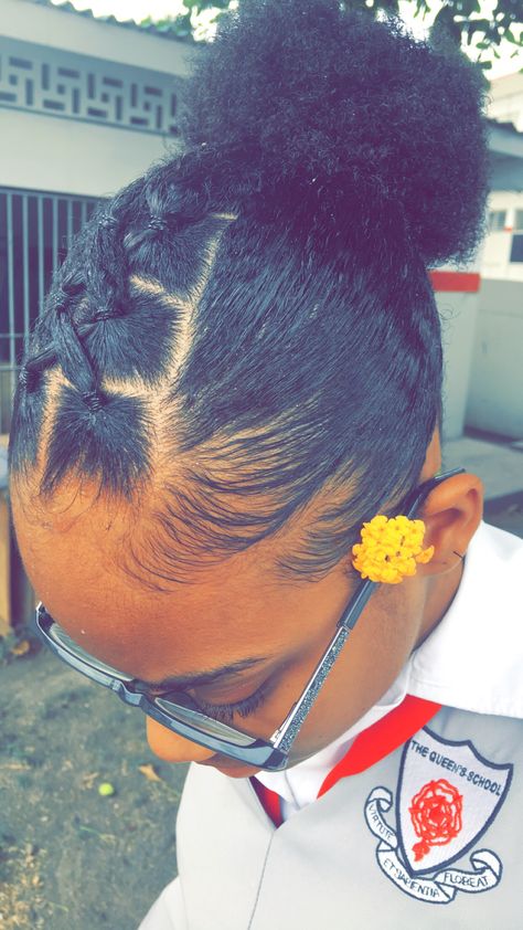 Rubber Band Hairstyles Natural Hair, Rubber Band Hairstyle, Rubber Band Hairstyles, Protective Hairstyles For Natural Hair, Quick Natural Hair Styles, Cute Curly Hairstyles, Girls Natural Hairstyles, Pelo Afro, Natural Curls Hairstyles