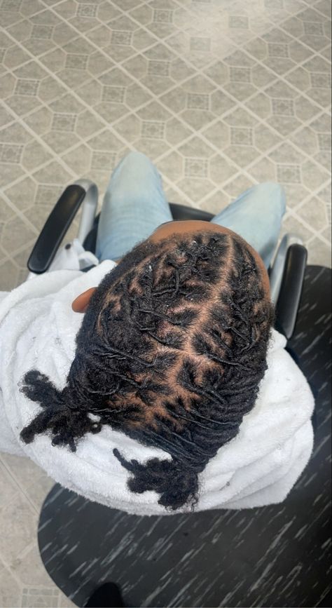 Barrow Twist Dreads Men, Double Barrel Twist Dreads, Mens Barrel Twist, Hightop Dreads Barrel Twist, Dreadlock Barrel Twist, Dreadlock Barrel Twist Men, Barrel Dread Style Men, Barrel Twist Dreads Men High Top, 2 Barrel Twist Dreads Men