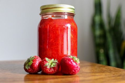 Homemade Strawberry Freezer Jam is immensely easy to make, as it only requires three ingredients: fruit, pectin, and sugar. Enjoy, y'all! Canning Room, Kentucky Food, Southern Tomato Pie, Strawberry Freezer Jam, Freezer Jam Recipes, Strawberry Pie Recipe, Freezer Jam, Homemade Goodies, Tomato Pie