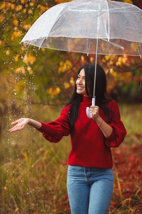 Photo With Umbrella, Photography In Rain, Woman In Rain, Poses In Rain, Woman In The Rain, Umbrella Photoshoot Ideas, Posing With Umbrella, Holding Umbrella, Woman With Umbrella