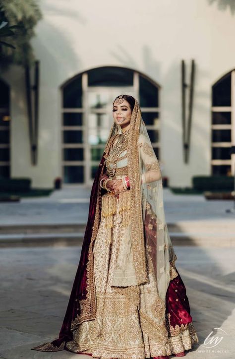 Beautiful Delhi Wedding With A Stunning Bridal Outfit Indian Wedding Outfits Bridal Lehenga, Indian Wedding Lehenga Bridal, Bridal Outfit Indian, Pastel Bridal Lehenga, Wedding Bridal Outfit, Outfit Indian Wedding, Bridal Outfit Ideas, Outfit Indian, Wedding Bridal Dress