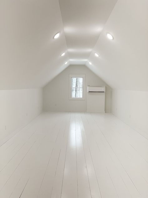 White Painted Wood Floors Living Room, White Hardwood Floors Painted, Painted Attic Floor, White Painted Floors Bedroom, Painted Wood Floors Colors, Painted Floors Wood, Painted White Floors, Paint Wood Floors Ideas, Painting Hardwood Floors