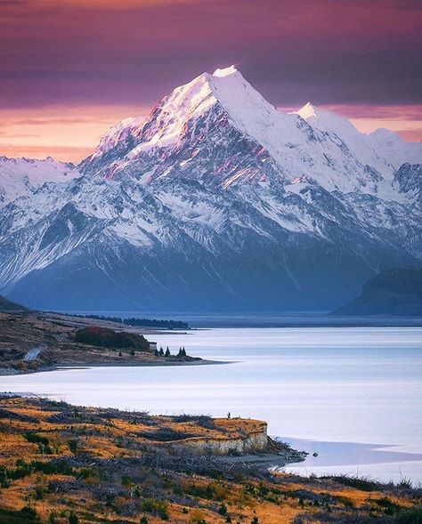 Katherine Machamer🌊 (@itsawonderfulregram) • Instagram photos and videos Aoraki Mount Cook National Park, New Zealand Mount Cook, Mount Cook National Park, New Zealand Tourist Attractions, Mount Cook New Zealand, Nz Landscape, Aoraki Mount Cook, Nature Tourism, Mount Cook