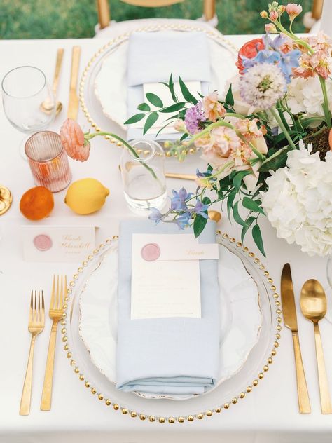 Wedding Place Setting | Gold Flatware | Wedding Reception Floral | Gold Charger | Garden Party Cheap Wedding Place Settings, Garden Party Wedding Place Setting, Chargers For Wedding Receptions, Wedding Dinner Table Setting Round, Wedding Place Settings Ideas, Garden Wedding Table Setting, Place Setting Wedding, Wedding Plate Set Up, Colorful Wedding Place Settings