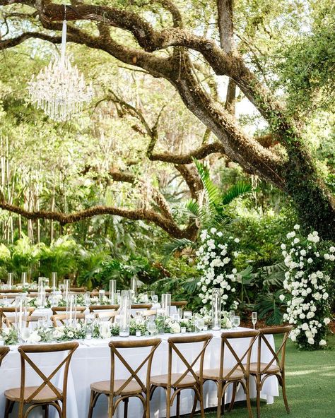 Villa Woodbine on Instagram: “A picturesque fairytale setting for the most important day of your life. The views of the grounds and the Villa are spectacular! _ Photos…” Villa Woodbine Wedding, Villa Woodbine, Wedding Aesthetic, Wedding Mood Board, Wedding Mood, Wedding Inspo, Tablescapes, Instagram A, Mood Board