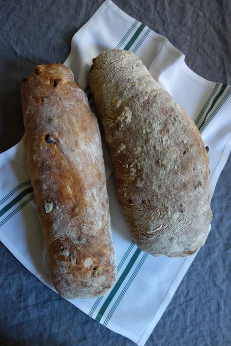 Best Ciabatta Bread Recipe, Olive Ciabatta Bread Recipe, Easy Ciabatta Bread, Sour Dough Ciabatta Bread Recipe, Ciabatta Loaf, Cibatta Bread, Kalamata Olive Bread, Olive Loaf, Ciabatta Bread Recipe