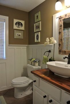 Waynes Coating Ideas, Waynes Coating, Half Bathroom Design, Wainscoting Bedroom, Paint Walls, Wainscoting Bathroom, Wainscoting Styles, Farmhouse Bathroom Design, Farmhouse Interior Design