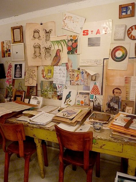 It’s a Wrap Video with Susanna Salk and John Derian Vintage Long Desk, Nyc Art Studio, Drawing Studio Workspaces, Painting On Walls, Studio Workspace, Workspace Studio, Art Studio Space, Studio Spaces, Long Desk