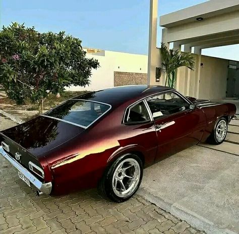 1970 Ford Maverick, Ford Maverick 1970, Car Max, Ford Granada, Moto Car, Concept Motorcycles, Vw Vintage, Vintage Muscle Cars, Old Pickup Trucks