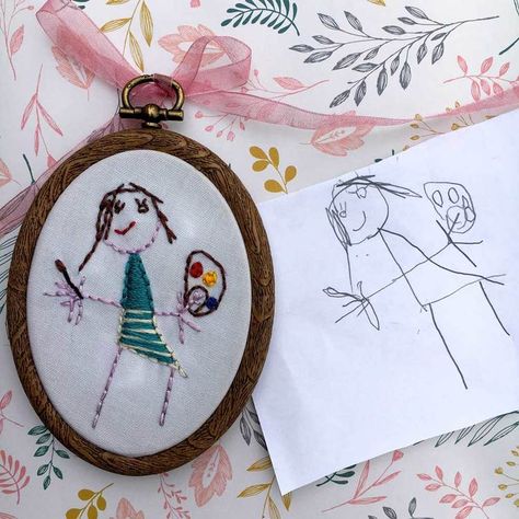 Clothes Keepsake Ideas, Mom Embroidery Pattern, How To Embroider Pictures, Embroidered Hoop Art, Embroidery Projects Ideas Gifts, Embroidery Keepsakes, Embroidery For Kids, Trace A, Childrens Artwork