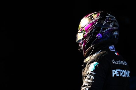 Lewis Hamilton Laptop Wallpaper, Lewis Hamilton Wallpaper, Purple Helmet, Formula 1 Cars, F1 Hamilton, F1 Mercedes, Lewis Hamilton Mercedes, Hamilton Wallpaper, Cowboy Bebop Anime