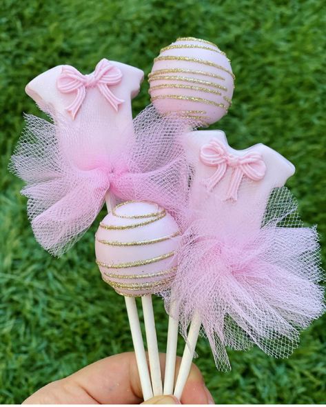 Ballet Cake Pops, Tutu Baby Shower Theme, Ballerina Cake Pops, Ballerina Baby Shower Theme, Tutu Birthday Party, Tutu Cakes, Tutu Baby Shower, Ballerina Baby Showers, Ballerina Cakes