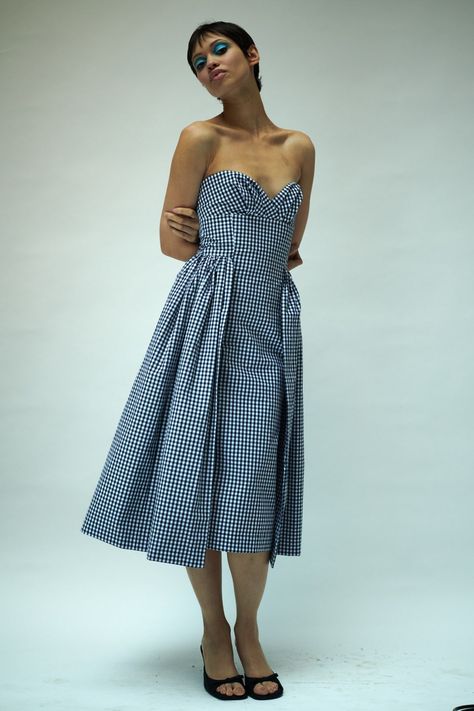 Batsheva Pre-Fall 2024 Fashion Show | Vogue Column Skirt, Black And White Gingham, Split Skirt, Black Short Dress, Blue Gingham, 2024 Fashion, Gingham Dress, Brand Collection, 2024 Collection