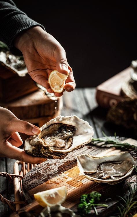 Seafood Photography Restaurants, Oyster Food Photography, Seafood Restaurant Photography, Oysters Photography, Seafood Photography Food Styling, Oyster Photography, Oysters Aesthetic, Fine Dining Photography, Seafood Photography