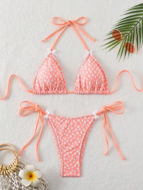 SHEIN Swim Women's Summer Beach Floral Bikini Set With Bowknot Decoration, Halter Halter, Sexy Two-Piece Bikini SetI discovered amazing products on SHEIN.com, come check them out! Cocktail Dress Elegant, Triangle Bathing Suit, Bandage Swimsuit, Beach Floral, Swimsuit Season, Trendy Bikinis, Beach Fits, Beaded Cocktail Dress, Flat Lays