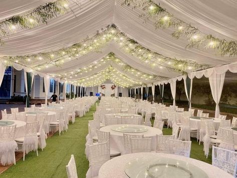 Canopy Wedding Decor, Wedding Pandal, Wedding Tent Draping, Wedding Lounge Decor, Wedding Aisle Decorations Outdoor, Wedding Ceiling Decorations, Wedding Tent Decorations, Simple Wedding Reception, Outdoor Tent Wedding