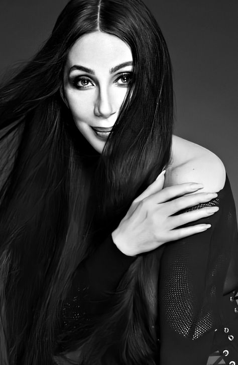 Cher Photoshoot, Cher Portrait, Cher 80s, Cher Outfits, Famous People Celebrities, Cher Photos, Women's Shooting, Big Hair Dont Care, Fashion Art Photography