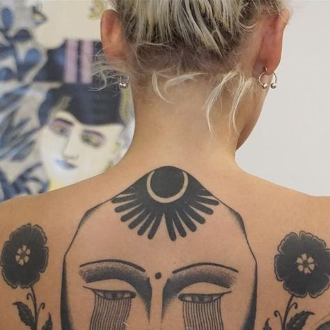 Nicobone on Instagram: "healed backpiece on sunburned peeling skin 🌞 — thanks again sima! __________ Bookings: nicobone.tattoo@gmail.com __________ #tattoo #tttism #amsterdam #nicobone" Art Deco Woman Tattoo, You Are Art Tattoo, Out Of Body Tattoo, Top Back Tattoo, Big Arm Tattoos Women, Sideburn Tattoos, Famous Art Tattoo, Backpiece Tattoo For Women, Full Back Tattoo Ideas