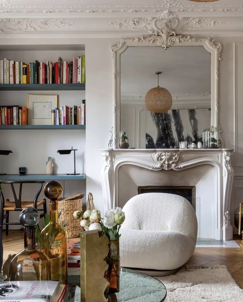 Artsy Parisian Apartment, French Appartement Parisian Apartment, Parisian Home Art, Eclectic Parisian Decor, Paris Apartment Fireplace, Haussmann Interior Paris Apartments, French Style Living Room, French Living Rooms, Paris Interiors