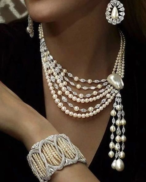 Huge Pearl Necklace, Diamond Set, Trendy Jewelry, Tahiti, Jewelry Lover, In Design, Beautiful Necklaces, Diamond Necklace, Pearl Necklace