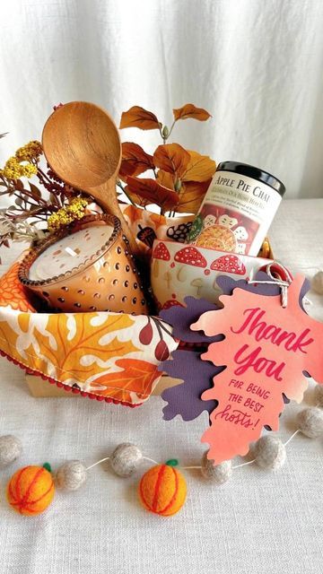 Paper Source on Instagram: "Tis the season for great dinner parties. Don't show up empty handed! Click the link in bio to shop for your favorite Harvest Host. #thanksgiving #thanksgivinggift #hostgift #hostessgift #harvest #fall #dinnerparties #dinnerparty #papersource" Thanksgiving Host Gift Ideas, Thanksgiving Coworker Gift Ideas, Thanksgiving Coworker Gifts, Harvest Host, Thanksgiving Host Gift, Thanksgiving Gift Basket, Host Thanksgiving, Hosting Thanksgiving, Host Gifts