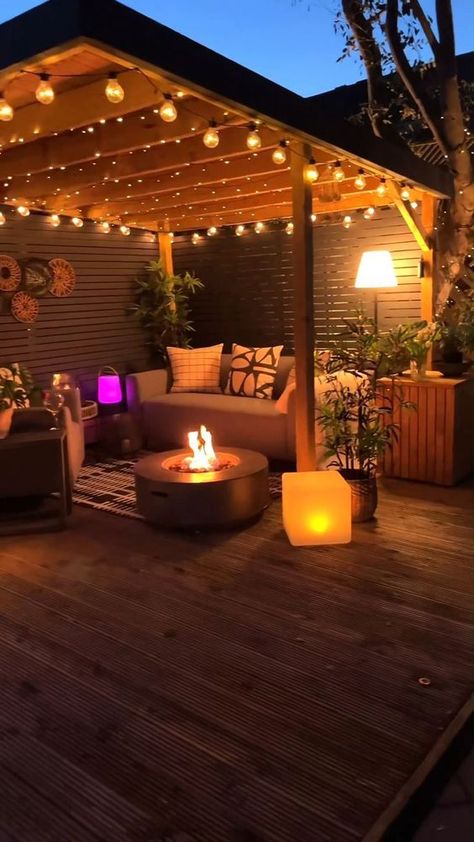 "Elevate your outdoor space with mesmerizing modern garden lighting! Explore innovative ideas to cast a warm glow on your garden oasis. From chic fixtures to ambient LEDs, discover ways to turn your nights into enchanting experiences. 🏡🌙 #ModernGarden #OutdoorLighting #GardenDesign" Modern Garden Lighting, Outdoor Patio Designs, Pergola Lighting, Back Garden Design, Deck Designs Backyard, Patio Garden Design, Backyard Lighting, Have Inspiration, Outdoor Gardens Design