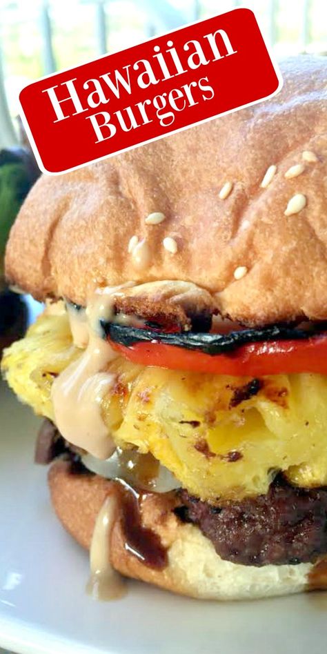 Hawaiian Burgers Pineapple, Pineapple Hamburger, Hawaiian Burger Recipe, Hawaiian Burger, Viral Recipes, Fresh Pineapple, Veggie Burgers, Best Dinner Recipes, Red Food