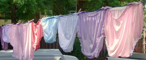 Fresh panties in the breeze Yummy ! Directoire Knickers, Hot Lingerie, Washing Line, Pretty Lingerie, Beautiful Lingerie, Vintage Lingerie, Clothes Line, Bras And Panties, A Line