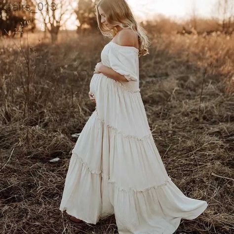 none Strapless Maternity Dress, Maternity Photography Poses Pregnancy Pics, Pregnancy Pics, Boho Summer Outfits, Maternity Dresses For Photoshoot, Maternity Photography Poses, Maternity Photo Ideas, Boho Clothes, Dress Maternity