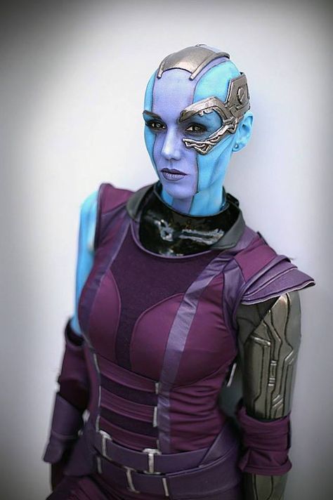 This Nebula costume absolutely blows me away. Karin Olava Effects made a gorgeous ... Nebula Cosplay, Alien Costume, Epic Cosplay, Marvel Cosplay, Cosplay Tips, Amazing Cosplay, Ex Machina, Cosplay Makeup, Best Cosplay