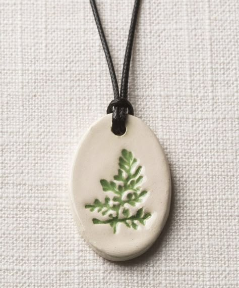 Essential Oil Products, Diy Air Dry Clay, Oil Diffuser Necklace, Essential Oil Necklace Diffuser, Clay Diy Projects, Blue Hill, Tanah Liat, Ceramic Necklace, Diffuser Necklace