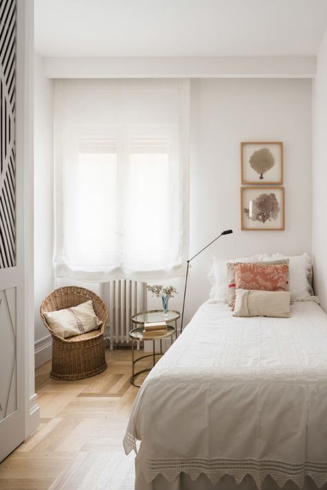 Narrow Guest Bedroom, Small Contemporary Bedroom, Tiered Side Table, Narrow Bedroom, Small Bedroom Inspiration, White Apartment, Neutral Bedding, Bedroom Decor Design, Tiny House Decor